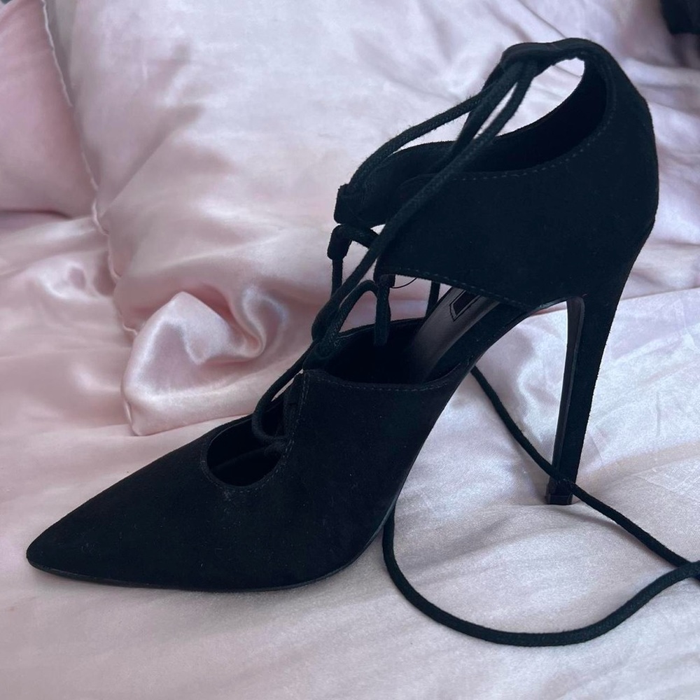 forever 21 black strappy stiletto heels